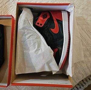 Jordan 1 Retro Hi OG Satin Bred